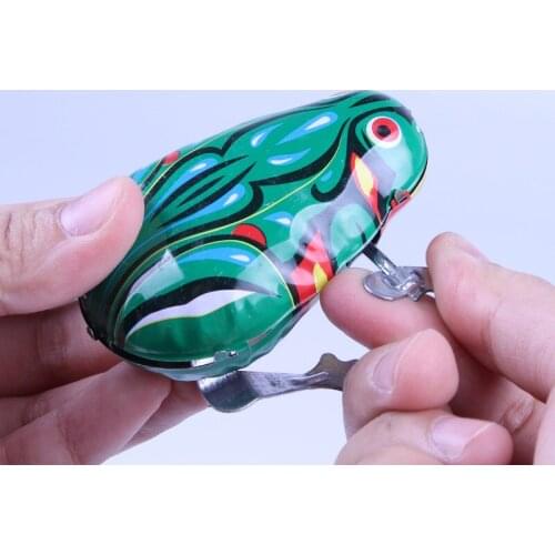 Tin Frog Childrens Hair Toy Tin Frog Jumps Classic Nostalgia Stall Toy Wholesale