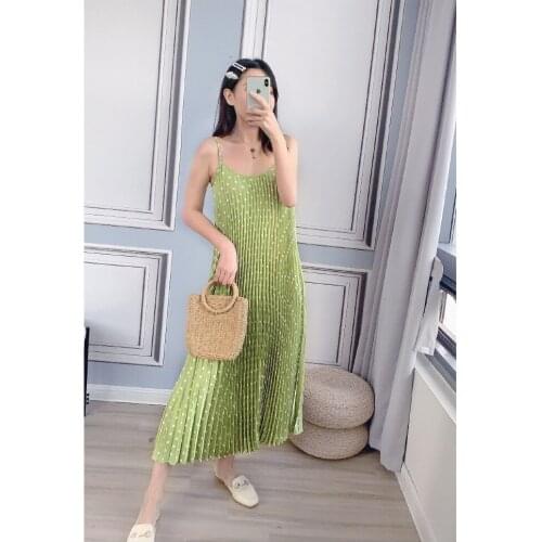 HOT SELLING Miyake fasion fold sleeveless fashion o-neck Dot Suspender dress IN STOCK