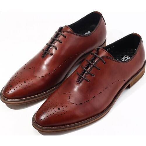 Handmade Fashion Carved brogue shoes for men Genuine Leather Oxfords Mens shoes High Quality casual shoes