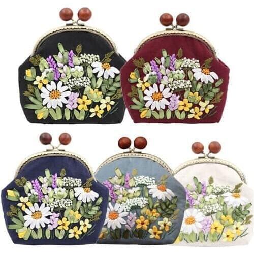 DIY Embroidery Kit of Kissing Bag Needlework Ribbon Embroidery Flower Pattern Printed Cross Stitch Set Handmade Sewing Art Craft