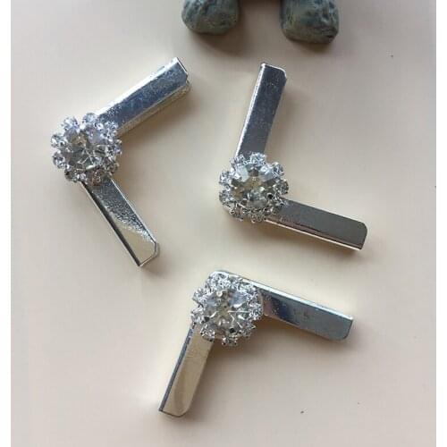 200Pcs Metal Rhinestone Book Corner Protectors Scrapbooking Albums Menus Folders Corner Protectors Card File Menu Metal Corners