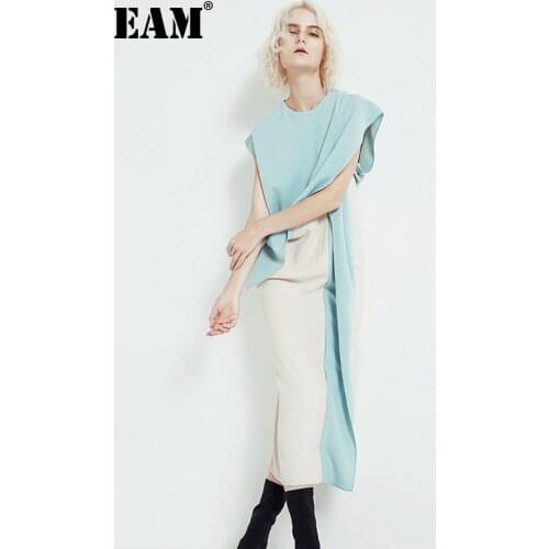 [EAM] Women Contrast Color Asymmetrical Ruffles Sashes Dress Round Neck Short Sleeve Loose Fashion Spring Summer 2021 1DD9160
