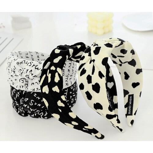 2021 New Black And White Two-color Printing Smiley Face Lady Headwear Letter Fashion Girl Headband