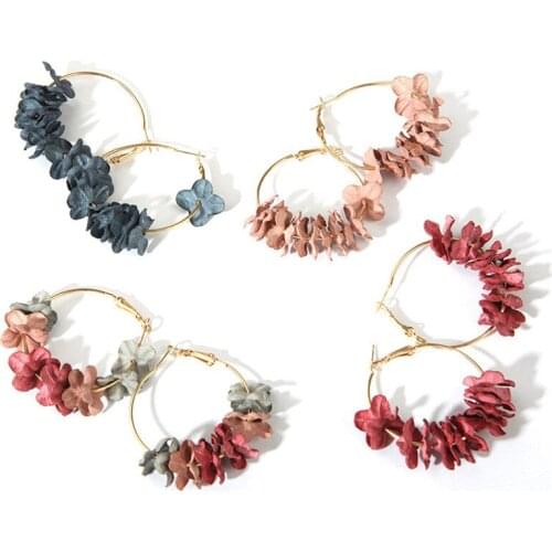 1PC Korean 2021 Elegant Fabric Flower Stud Earrings Bijoux Sweety Petal Alloy Ear Circle Big Earrings Charm Brinco for Women