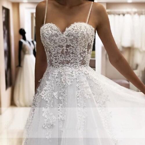 2021 Sexy White A Line Wedding Dress Spaghetti Straps Vintage Lace Applique Beaded Tulle Long Bridal Dress