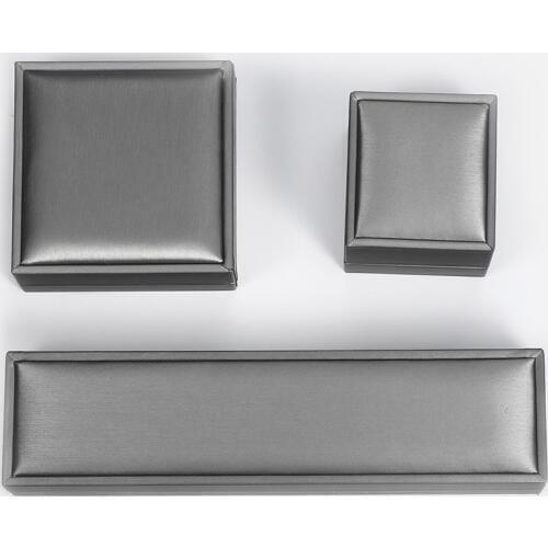 Davieslee 1pc Square Jewelry Gifts Box For Bracelet Necklace Rings Earrings Holder Jewelry Organizer Display Velvet Gray LBOXM01