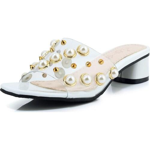Fashion pearl female 19 years old with a thick heel with a half tow sandals 32-46