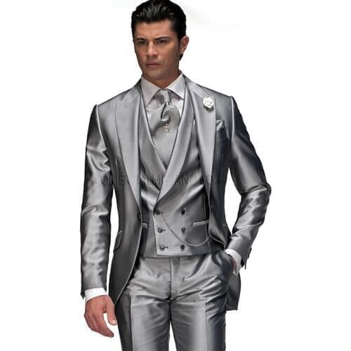 Fashion, cultivate ones morality man suit button is comfort for the groom wedding dress Custom make to order costume homme luxe