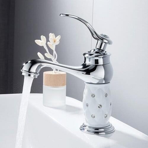 1Pc Bathroom Upscale Luxury Brass Chrome Faucets Creative Crystal Design Single Handle Water Mixer Hot and Cold Bath Mixer Tap