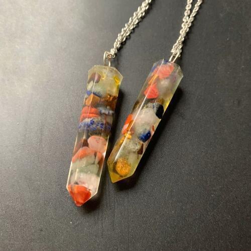 Natural 7 Chakra Orgone Pendant Energy Healing Crystals Chips Tumbled Stones Mixed Orgonite Resine Crafts Decoration 1pc