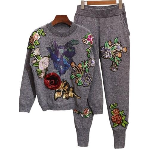 Ladies Tracksuit Sets 2020 Spring Autumn Sequined Flowers Knitted Sweater + Casual Little feet Pants 2 Piece Set Women Tops H553