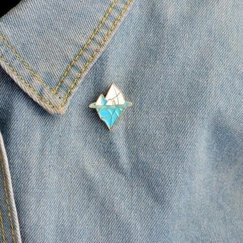 Antarctic iceberg Iceland creative enamel white blue metal snow mountain badge icon girl clothes backpack jewelry gift pendant