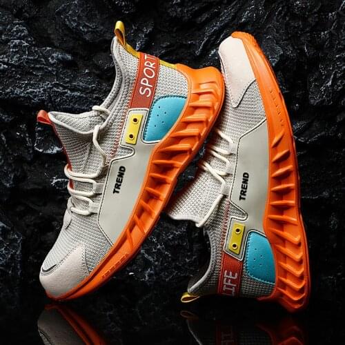 QZHSMY 2021 New Fashion Mens Sports Casual Shoes Lightweight Breathable Sneakers Summer Non-slip Wear-resistant Running Shoes