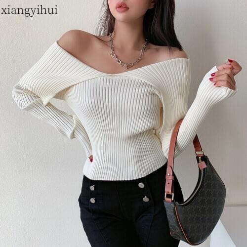 Sexy Off the Shoulder Slash Neck Long Sleeve Knitted Tops Womens Autumn Pullovers Black Beige Fashion Winter Short Sweaters