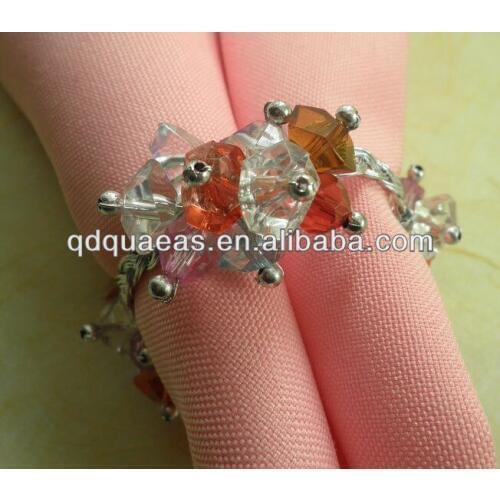 Acrylic beades flower bulk napkin ring, acrylic diamond wedding napkin holder
