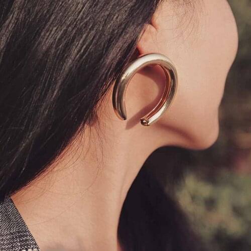 2019 New Fashion Big Moon Earrings Studs Earrings Exaggerated Geometric Earrings for Women Round Punk Statement Jewelry Brincos