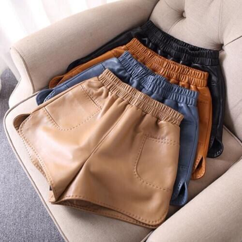 2021 Spring Summer Chic Womens High quality Genuine leather Shorts Hot Fashion Elastic waist shorts C596