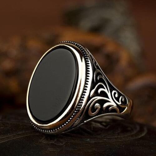 Steampunk Unique Silver Plated Ring Vintage Black Oval Stone Rings for Men Carved Pattern Design Fashion Jewelry New