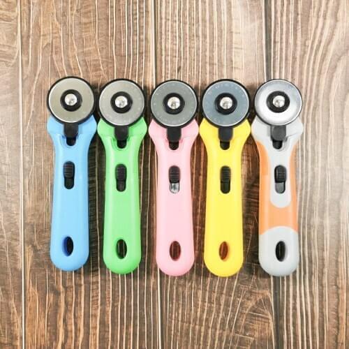 45mm Patchwork Tools Safe Roller Wheel Round Knife For Hand Cutting Leather Fabrics Wheel Knife Rotary Cutter