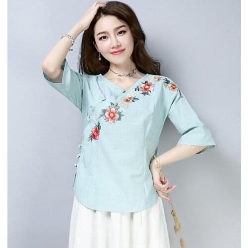 Summer Oversized Women T-shirt Vintage Indie Folk Flower Embroidered Tees V-Neck Casual Loose Cotton T Shirt Roupas Femininas