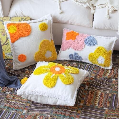 Handmade Cushion Cover 45x45cm Floral Pillow Cover Tufted Bright Color Decoration for Living room Bed room Plush Fringed