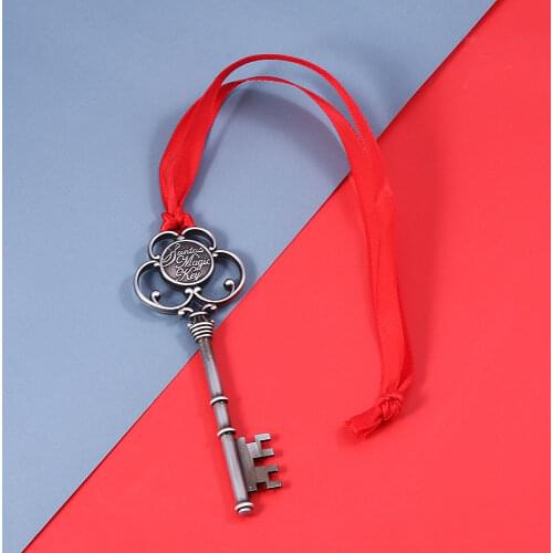 Christmas Decoration Santa’s Magic Key Pendant Keychain Red Rope Chain Christmas Tree Ornament Gift Jewelry