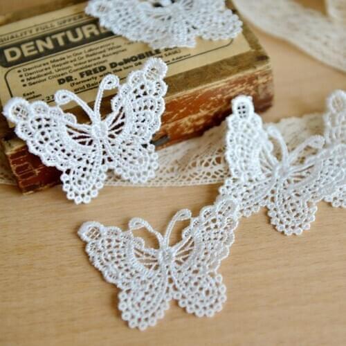 Hot-sale Lace clothing accessories exports fine white bow soluble lace embroidery (piece)