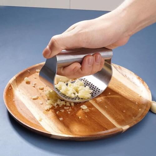 1PCS Stainless Steel Garlic Press Manual Garlic Mincer Chopping Garlic Tools Curve Fruit Vegetable Kitchen Gadgets Accessories