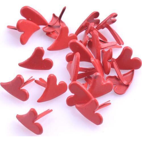 Good Quality 50Pcs Red Garment Clothes Factory Fashion Heart Rivet Stud Punk Rock Design Spikes Accessories DIY Craft CP0647