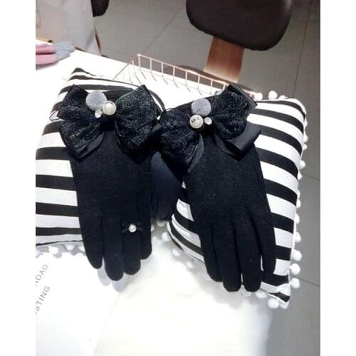 Winter Bowknot Cashmere Gloves Ladies Korean Fashion Letters Pearl Hair Ball Plus Velvet Points To Keep Warm Touch Screen Gloves