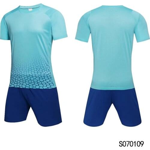 Camisa de fotbul fast free shipping thai quality instant response great service soccer traning kits shirts and shorts