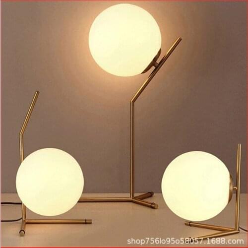 Modern simple glass table lamp Nordic bedroom bedside lamp creative personalized decoration ball table lamp single LED lamp