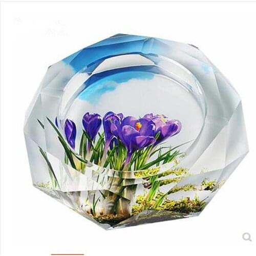 Fashion American crystal ashtray, home office restaurant bar desktop decorations, beautiful crystal crafts, diameter 12 cm
