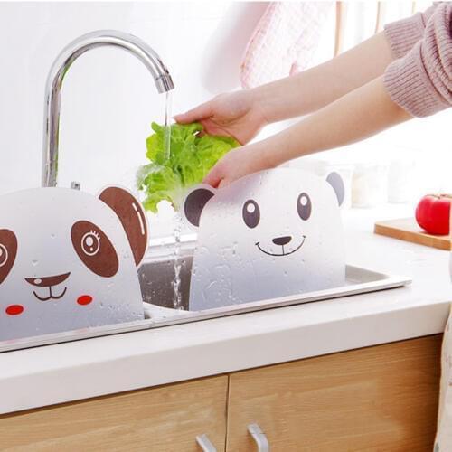 Cartoon Shape Water Splash Guard Baffle Board Sucker Wash Basin Sink Board Kitchen Gadgets Impermeable Water Baffle Plate