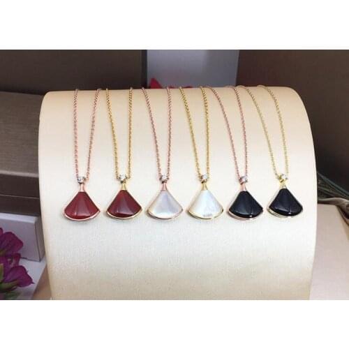 Rose gold small fan White shell necklace fan pendant net red female clavicle chain