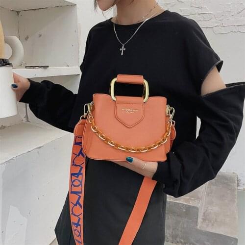 Street Trend Shoulder Bags 2021 Summer New Crossbody Bag Fashion Chain Female Handbag Wide Shoulder Strap Phone Pack Woman Purse