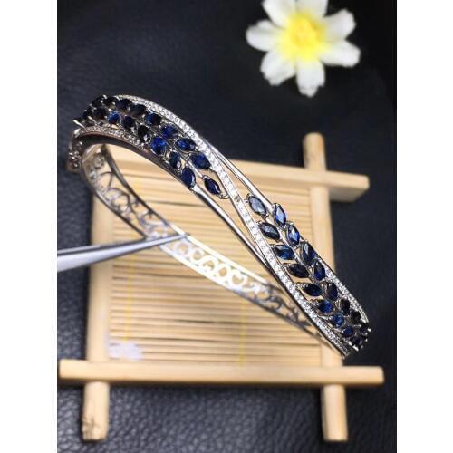 The latest design of Natural Sapphire Bracelet high-end jewelry Monopoly 925 silver wear perfect effect