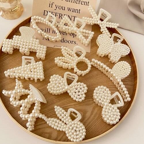 DAXI 2021 New Cute Hyperbole Pearls Hair Claw Clips Big Size Makeup Hair Styling Barrettes For Women Hair Accessories Jewelry