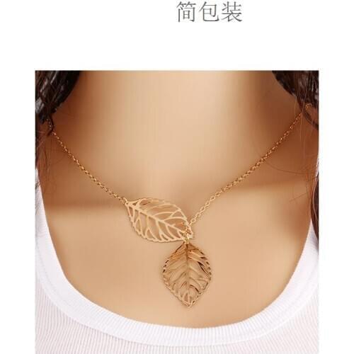 New Womens Necklace Elegant Commuter Leaves Sweater Chain Double Leaf Sweet Fashion Clavicle Chain Metal Lady Jewelry