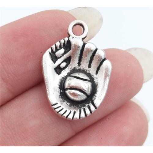 BULK 30pcs Lots Nickle Free Alloy Baseball or Softball Glove Charms Antique Silver Plated Metal Pendants 14*20mm 2.7g