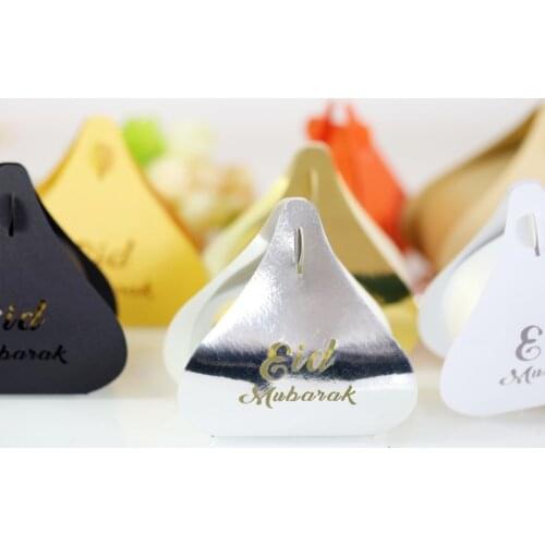 100Pcs Middle East Eid Mubarak Hollow Out Letters Candy Boxes Muslim Ramadan Triangle Shaped Chocolate Containers