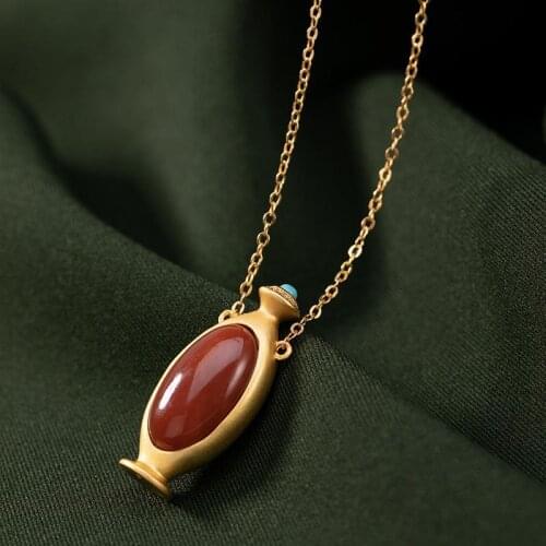 Natural South Red Tourmaline Vase Pendant Necklace Chinese Style Retro Unique Ancient Gold Craft Charm Womens Silver Ornaments