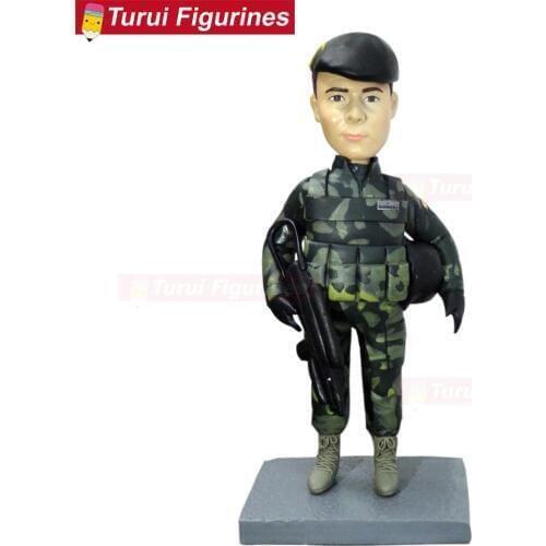 Custom sculptures from photo America soldier with gun and military uniform custom bobblehead figurine dolls from photos home dec