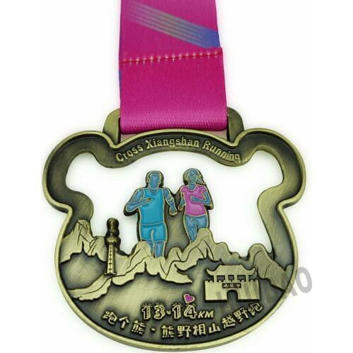 Custom Medal with Plating Bronze Color Medal 13.14KM Running Medal Cat Head Shape Design