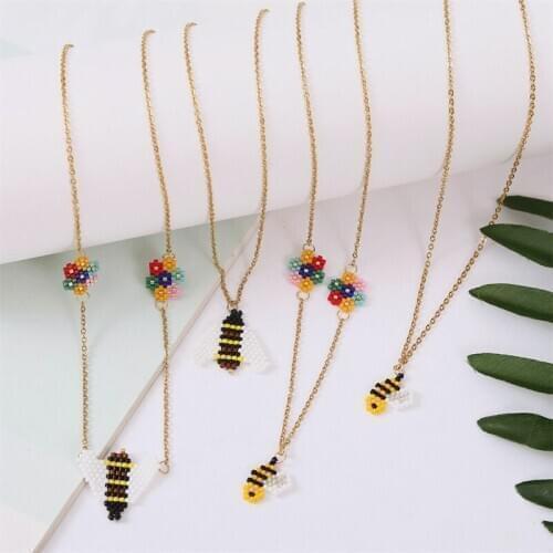 Creative Design Bohemian Miyuki Handmade Beaded Flower Bee Necklaces Pendants For Women Gold Chain Stainless Steel Necklace Gift