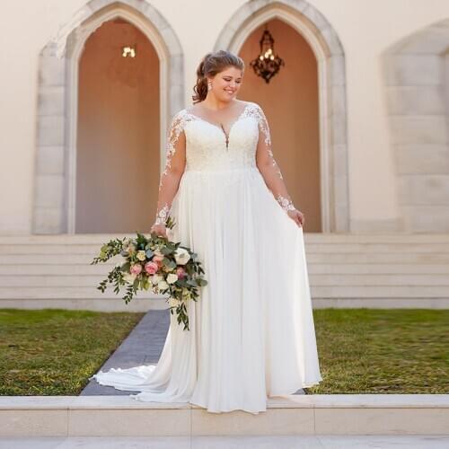 Elegant Plus Size Wedding Dresses Deep V-Neck Wedding Gowns Long Sleeve Appliques Lace Backless Bridal Dress Robe De Mariee