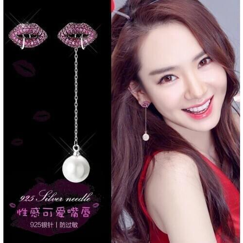 Wholesale Korean Fashion Sexy Red Lip Earrings Asymmetric Pearl Earrings Female Celebrity Earrings for Women 2021