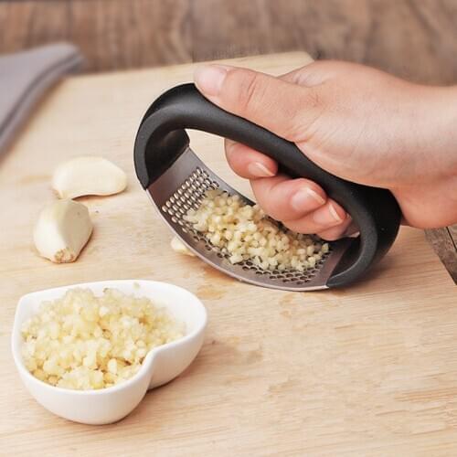 1PC Creative Stainless Steel Garlic Press Manual Garlic Chopper Crusher Ginger Press Kitchen Accessories Vegetable Tools