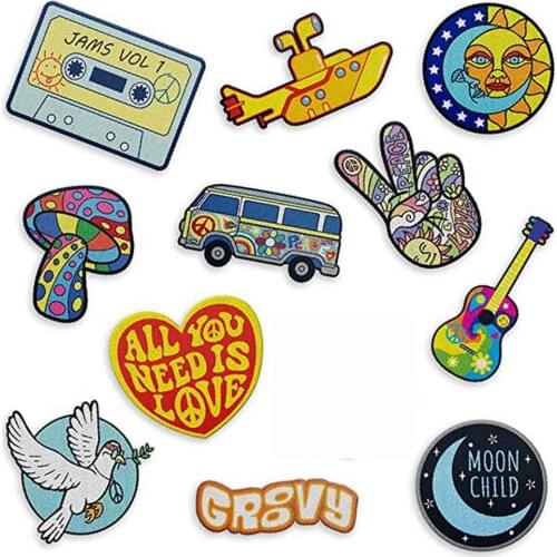 Full Embroidered Peace And Love Iron On Moon And Sun Yellow Round Patches Clothes Patches for Clothing