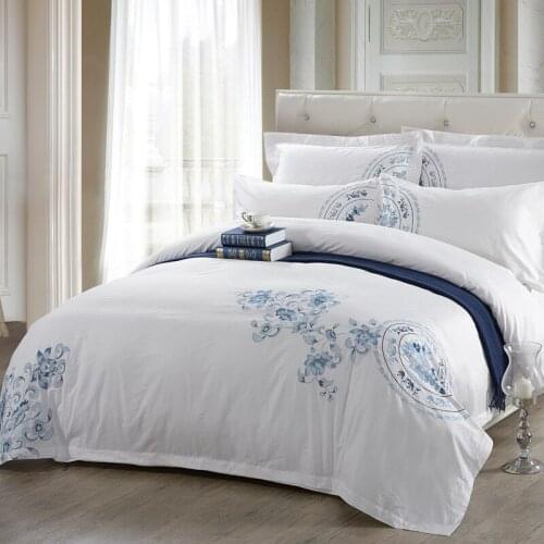 Fashion Luxury Bedding Set Super King Duvet Cover Sets blue and white porcelain Comforter Bed Linens Family